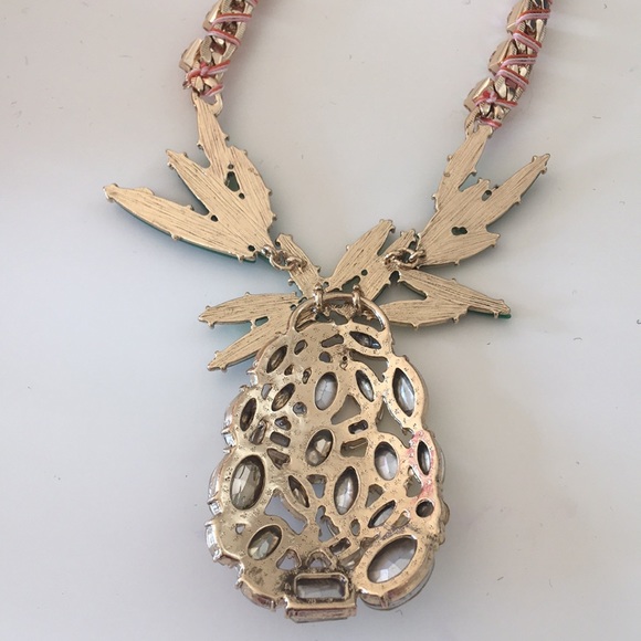 ✨sold✨Betsey Johnson Pineapple Necklace - Picture 4 of 4